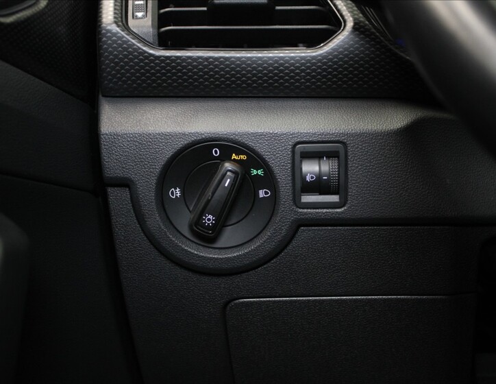 Volkswagen T-Cross 17