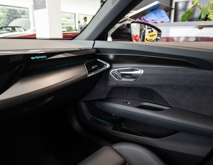 Audi e-tron 12