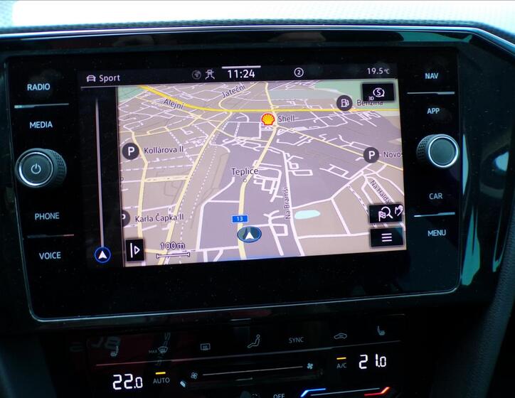 Volkswagen Passat 10