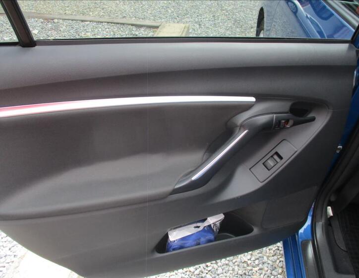Toyota Verso 11