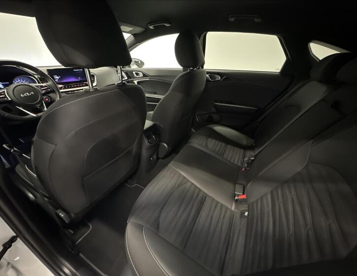 KIA ProCeed 22