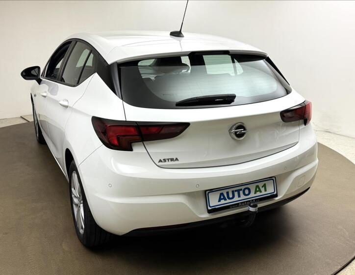 Opel Astra 6