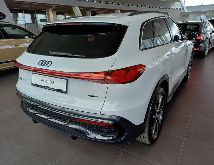 Audi Q5 5