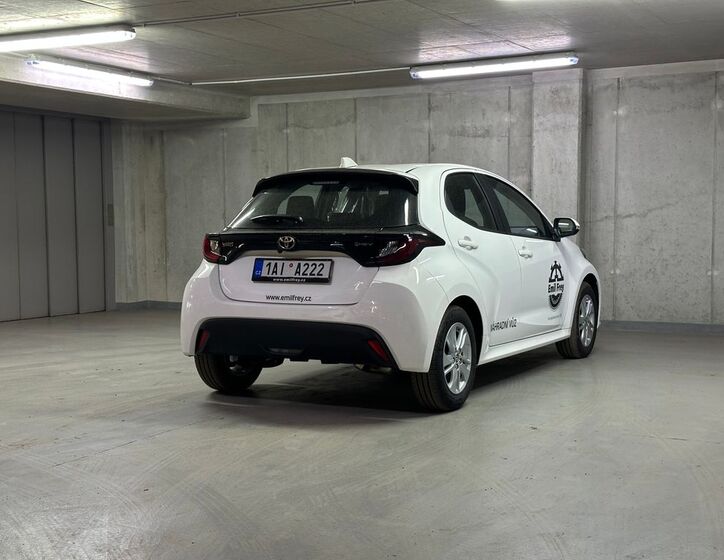 Toyota Yaris 5