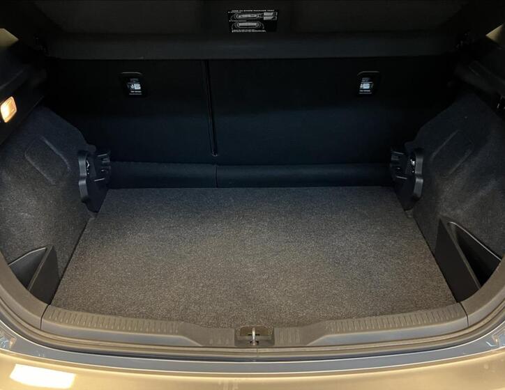 Toyota Auris 11