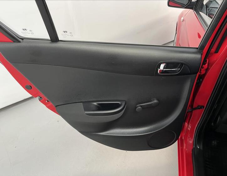 Hyundai i20 20