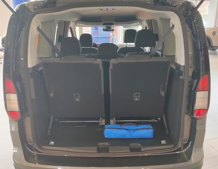 Ford Tourneo Connect 15