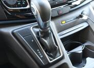 Ford Tourneo Custom 25