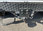 Land Rover Defender 15