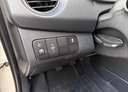 Hyundai i10 23