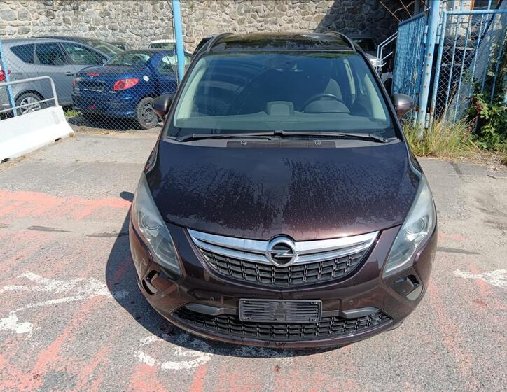 Opel Zafira 1