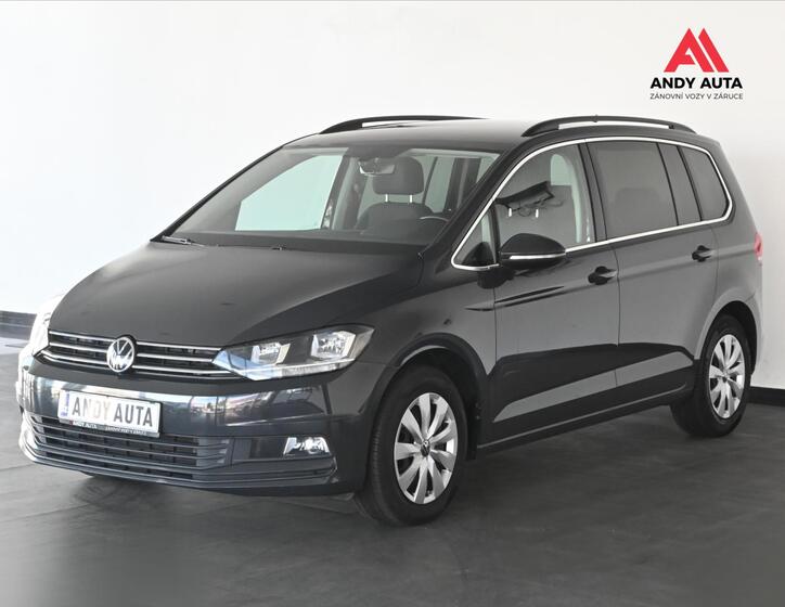 Volkswagen Touran 1