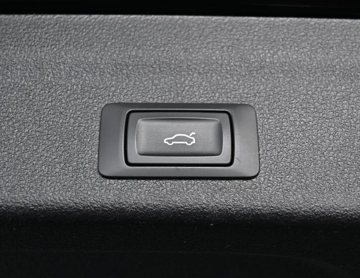 Audi A6 30