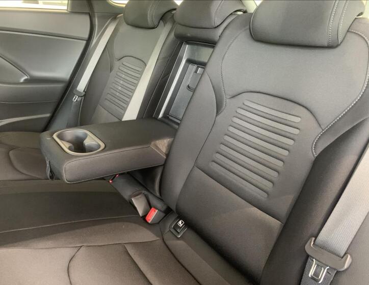 Hyundai i30 16