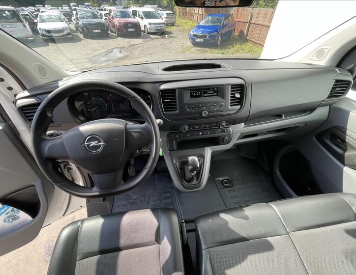 Opel Vivaro 6