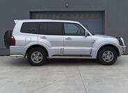 Mitsubishi Pajero 6