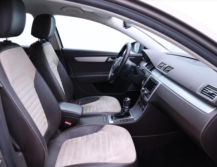 Volkswagen Passat 13
