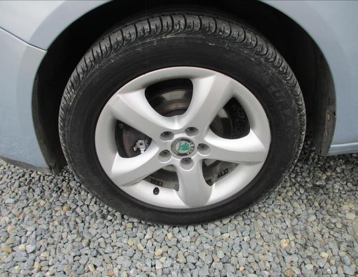 Škoda Roomster 15