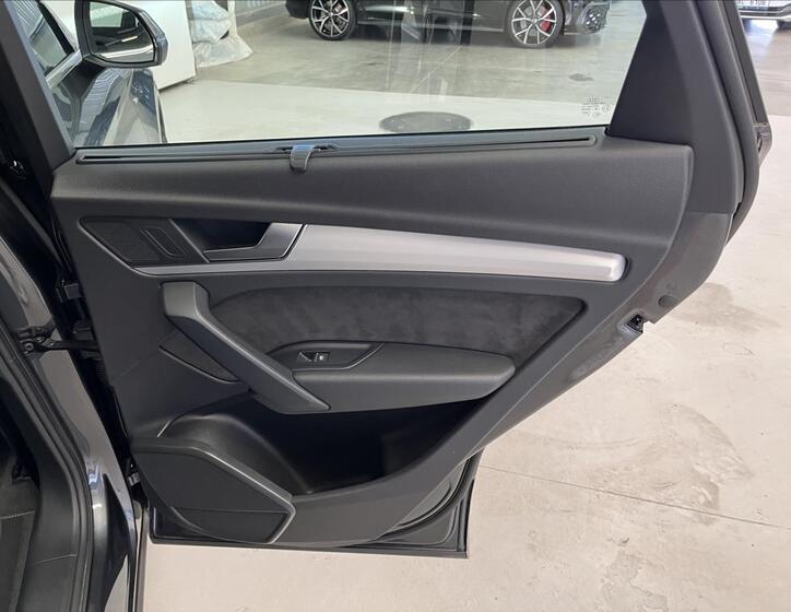 Audi Q5 30
