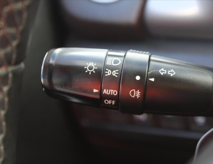 Suzuki Vitara 15