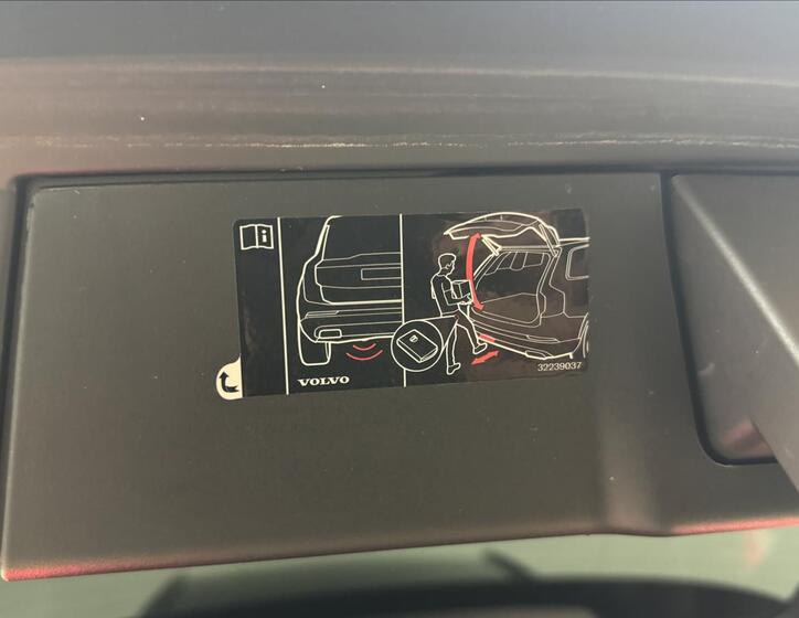 Volvo V90 47