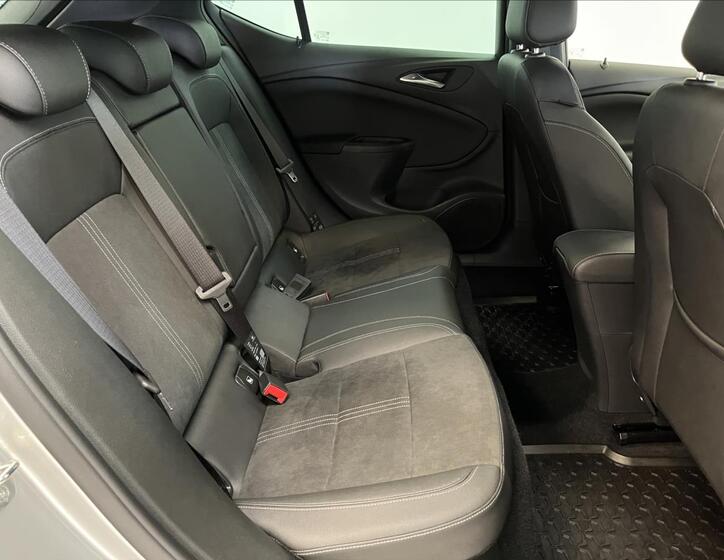 Opel Astra 25