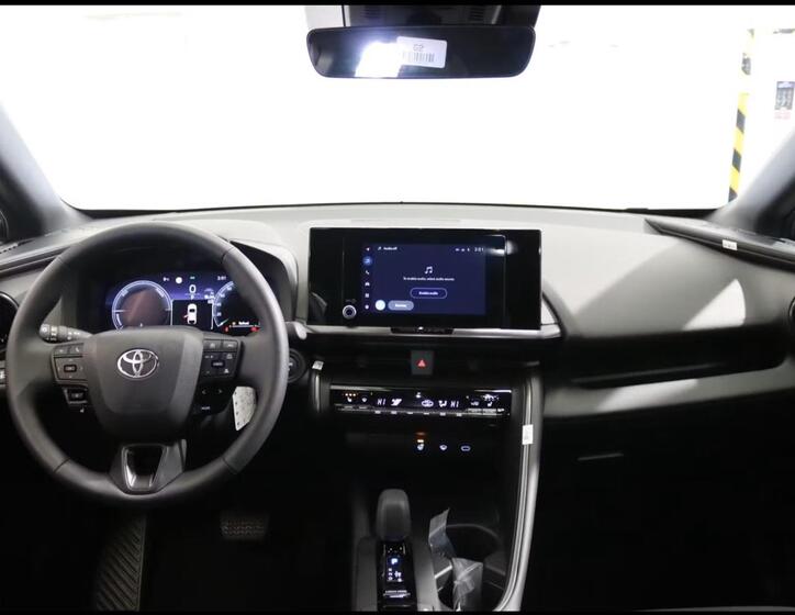 Toyota C-HR 4