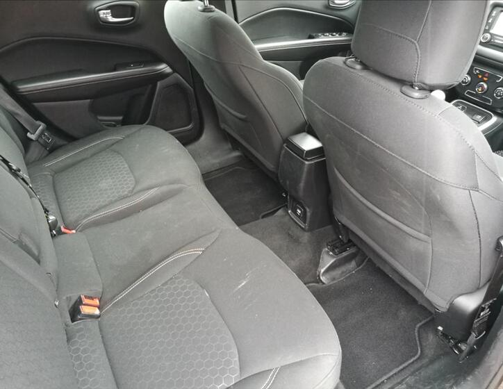 Jeep Compass 12