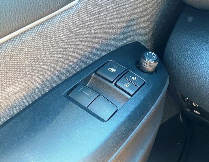 Toyota Yaris 26