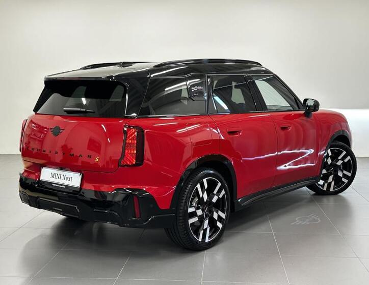 Mini Countryman 18