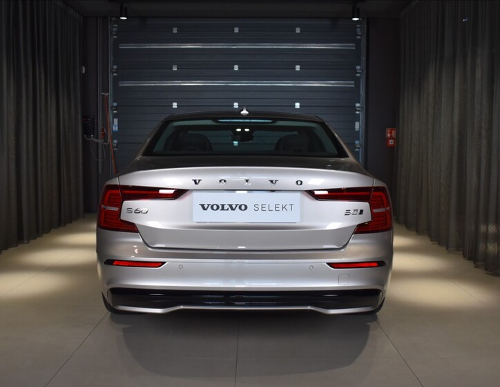 Volvo S60 5