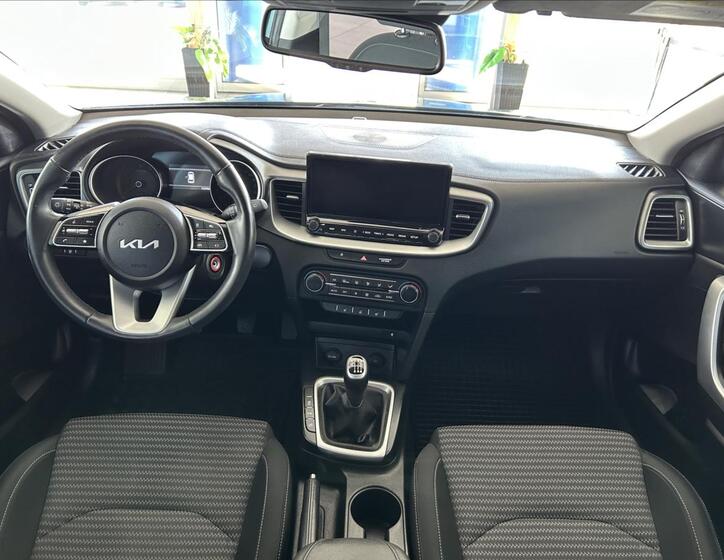 KIA Ceed 8