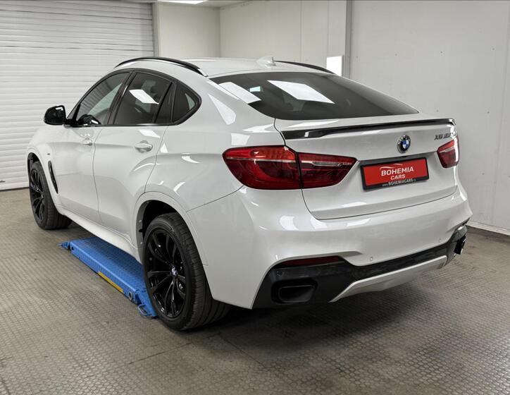 BMW X6 4