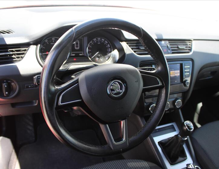 Škoda Octavia 14