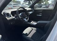 Mercedes-Benz EQB 9