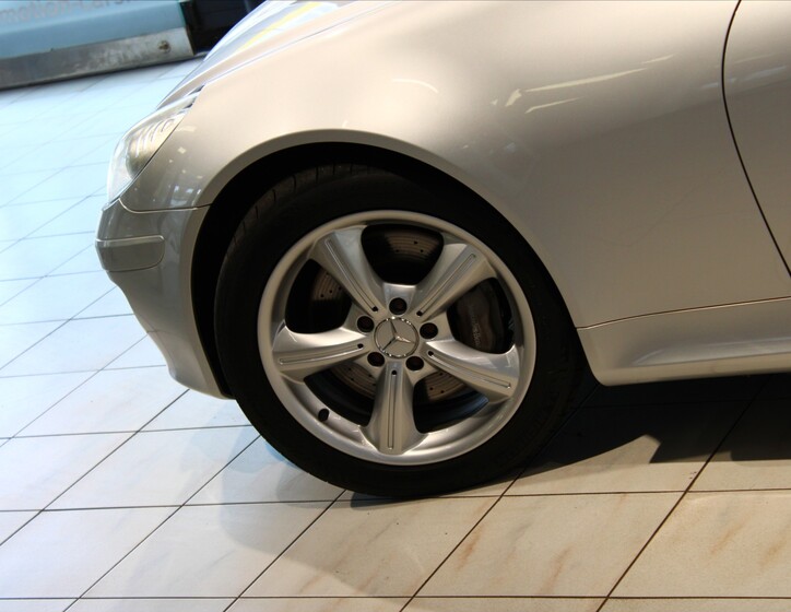 Mercedes-Benz SLK 19
