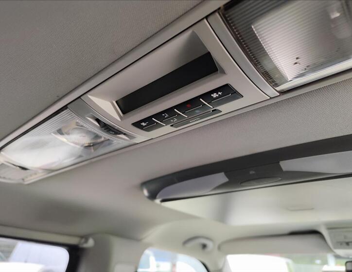Volkswagen Caravelle 30