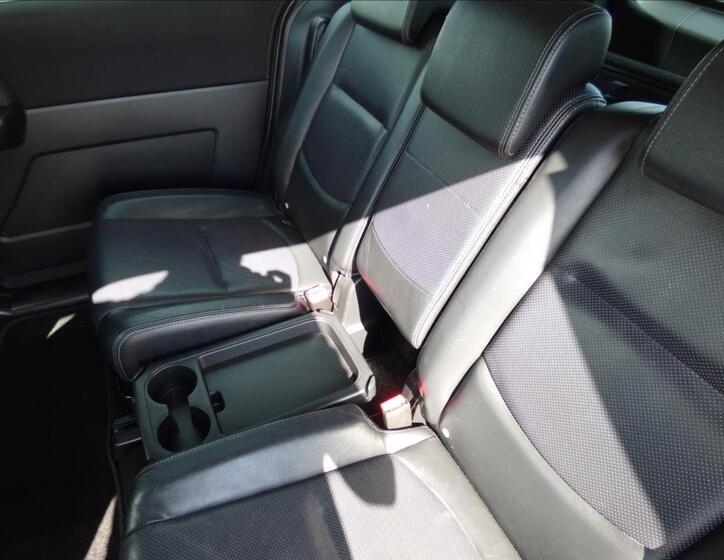 Mazda 5 26