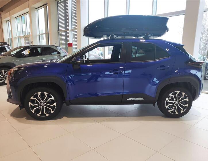 Toyota Yaris Cross 4