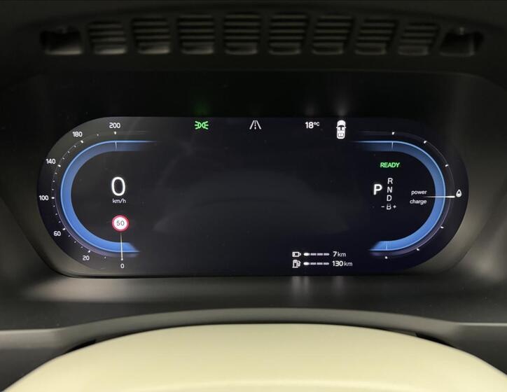 Volvo XC90 13
