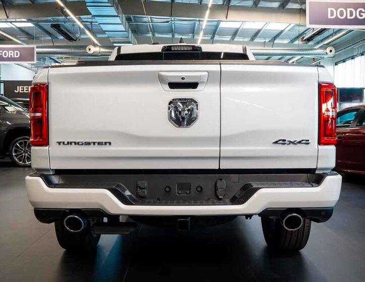 Dodge RAM 4