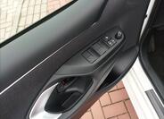 Toyota Yaris 9