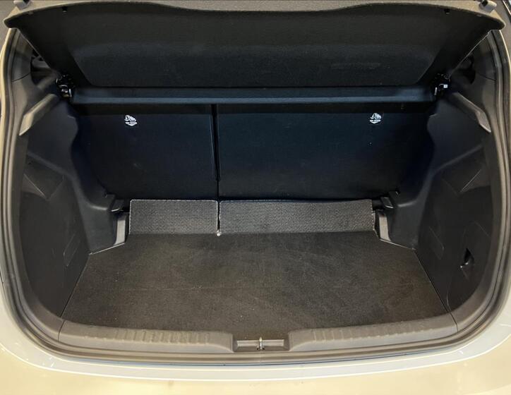 Toyota Yaris 11