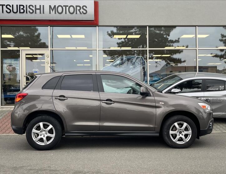 Mitsubishi ASX 4