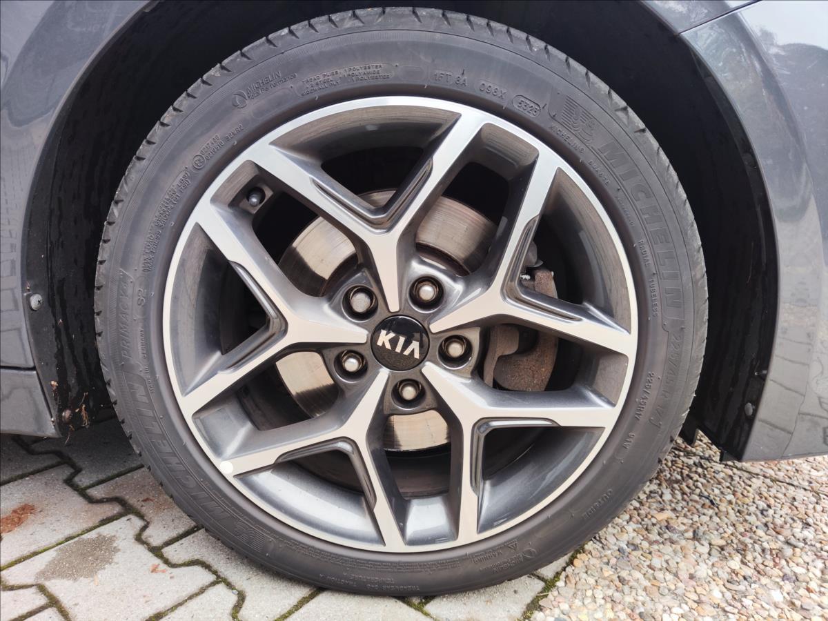 KIA ProCeed