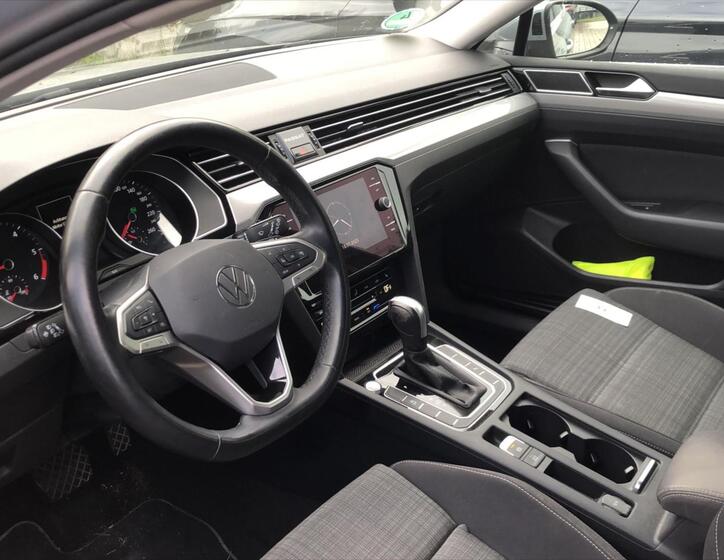 Volkswagen Passat 2