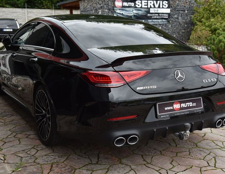 Mercedes-Benz CLS 10