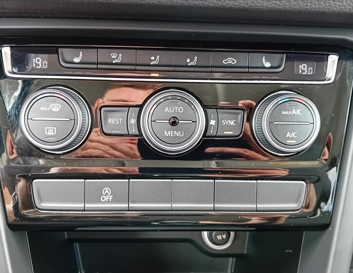 Volkswagen Touran 19