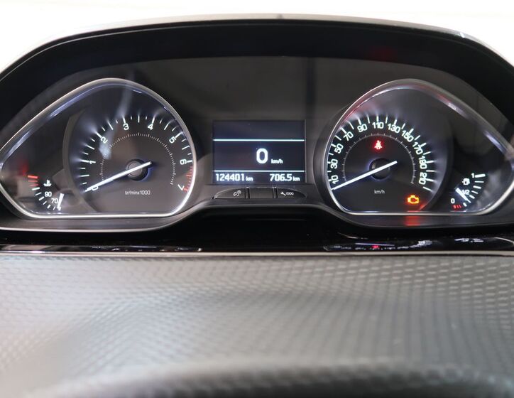 Peugeot 208 21