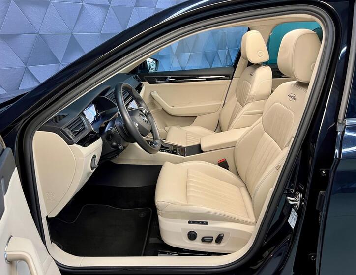 Škoda Superb 11